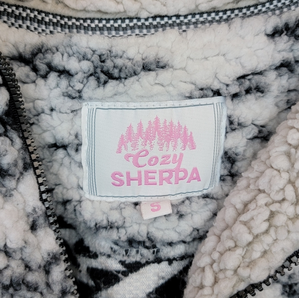 Member’s Mark Cozy Sherpa Aztec oversized 1/4 Zip Pullover Top Small - Picture 3 of 4